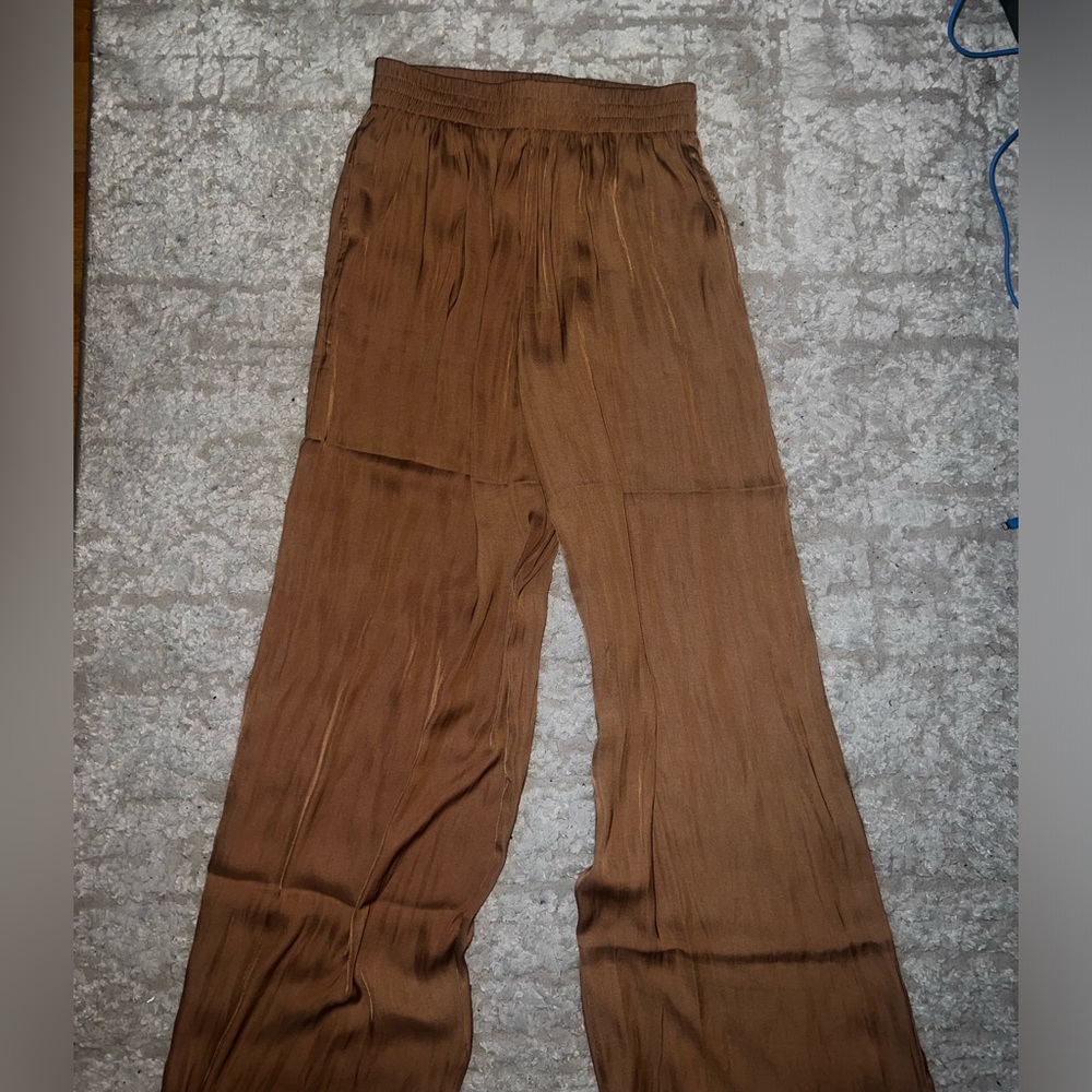 Relaxed Wide Leg Pant